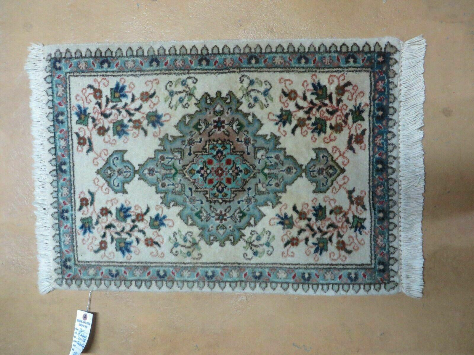 1' 9" X 2' 5" Handmade Indian Wool Rug Lahore Floral Design Small Oriental Rug Beige & Teal - Image 3