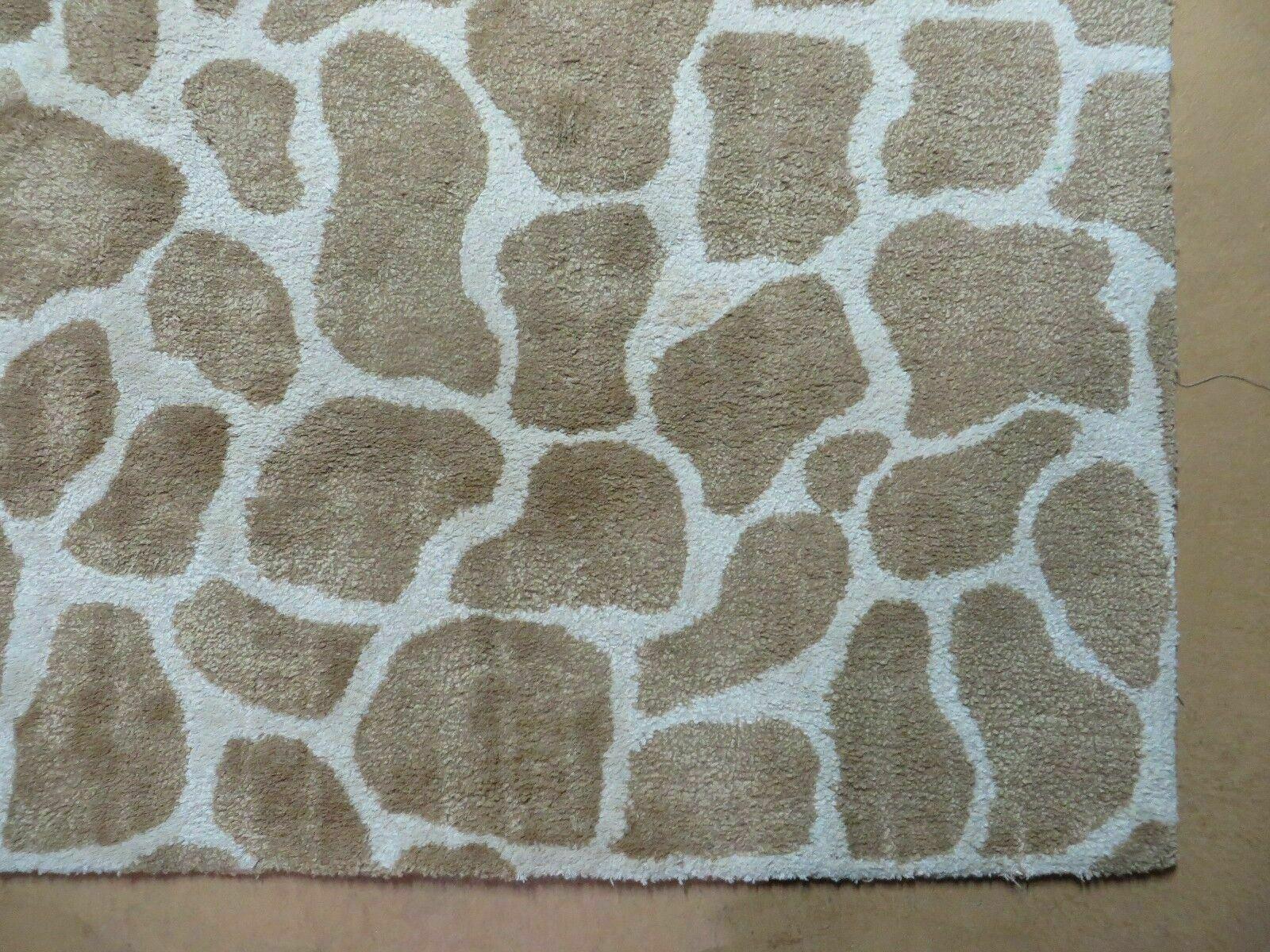 6x9 Safavieh Rug - Image 9