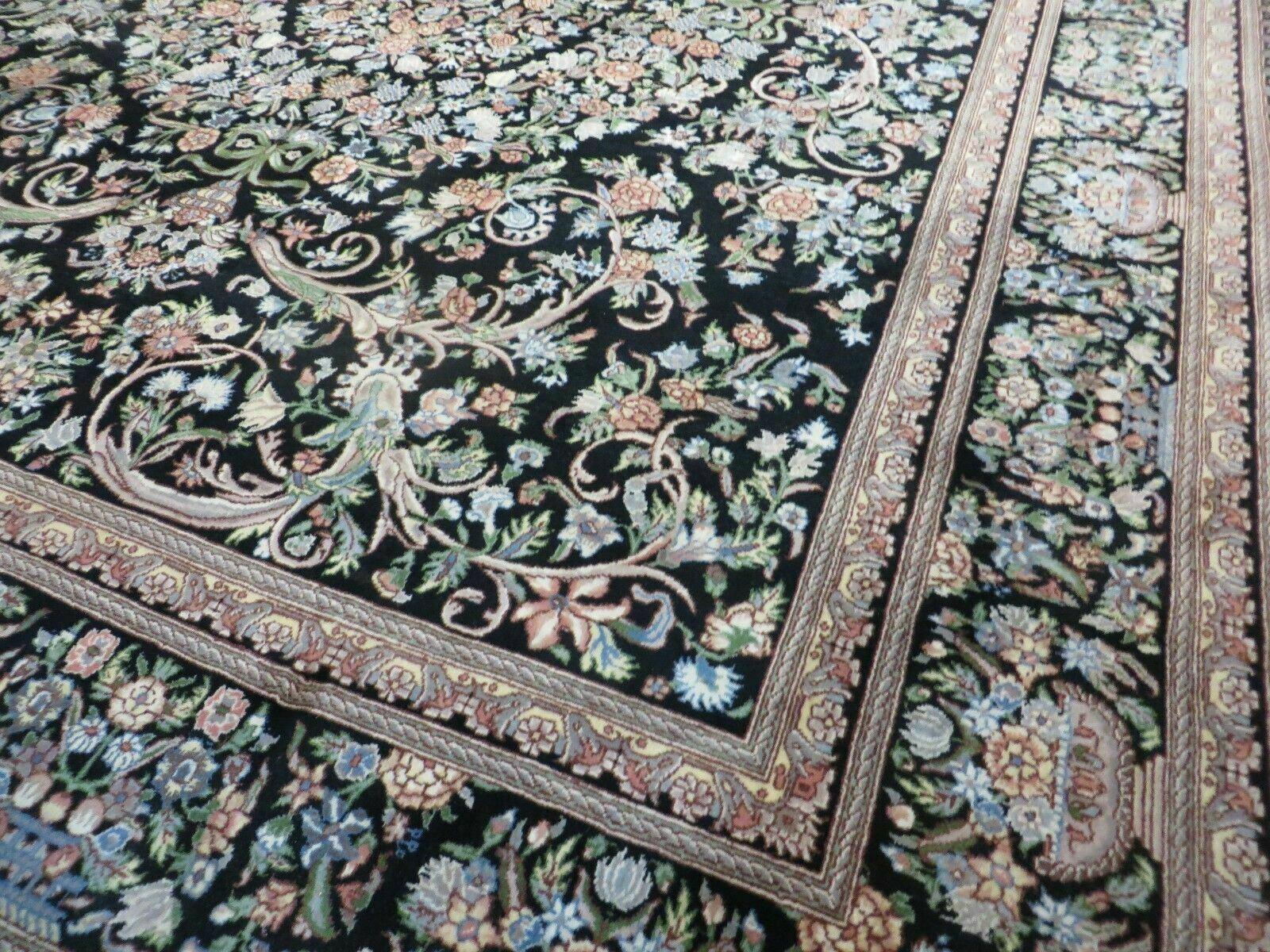 8' X 10' Vintage Handmade Pakistani Floral Wool Rug Black Nice - Image 12