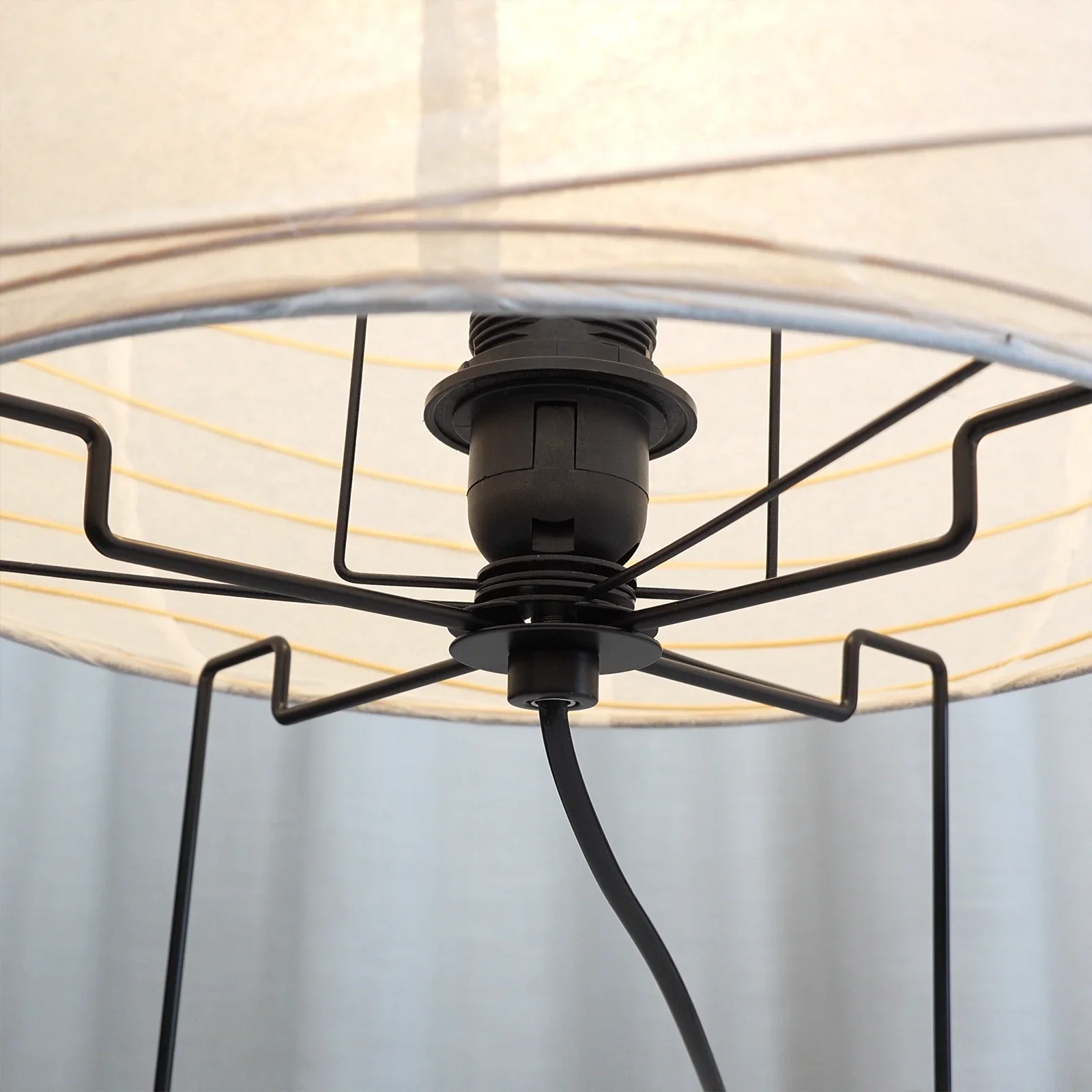 Akari 22N Table Lamp - Image 32