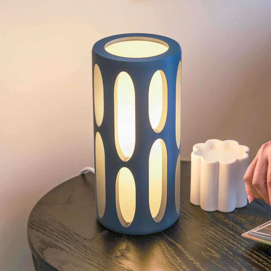 Amoeba Table Lamp - Image 3