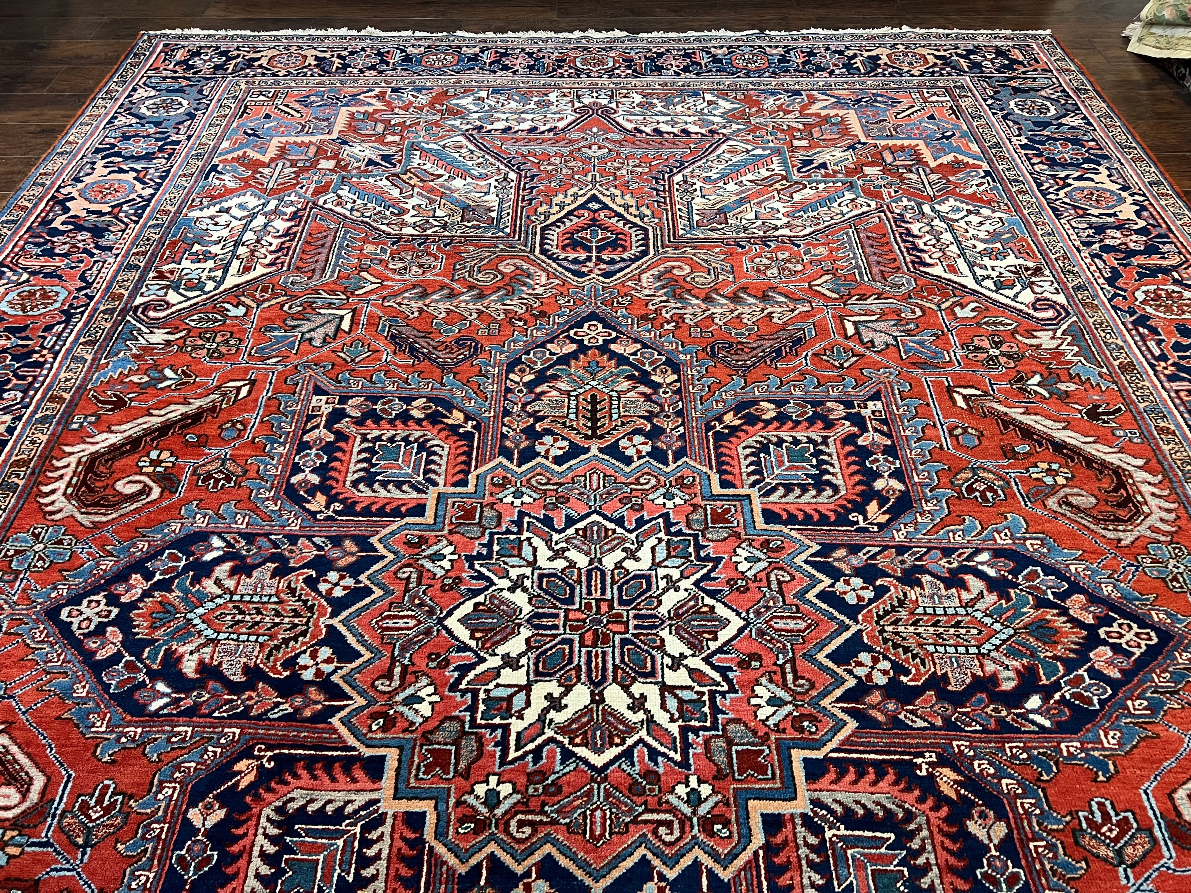 Antique Persian Heriz Rug – 11x16 Palace Size, Geometric Medallion, 1920s - Image 12