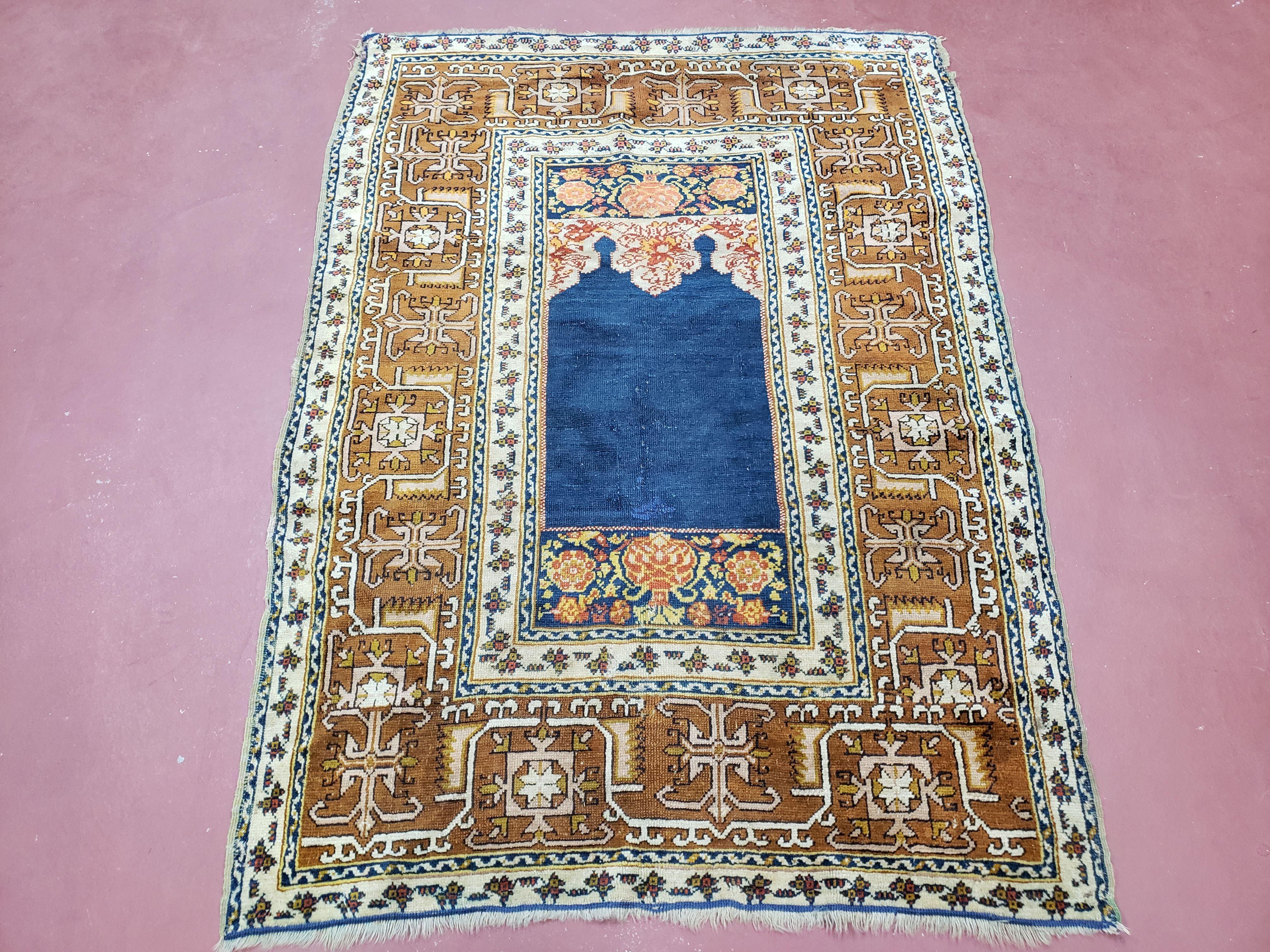 Antique Turkish Anatolian Ghiordes Prayer Rug, Twin Mihrabs, Rare Collectible Oriental Rug, Early 20th Century Prayer Rug, 3'9" x 5'2" - Image 2