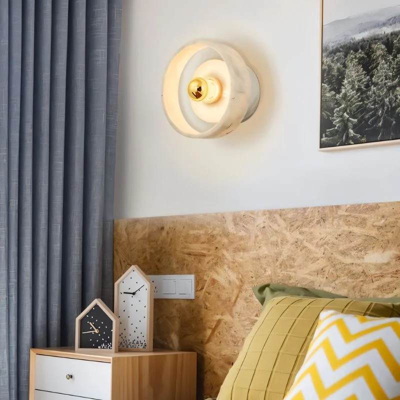 Blivon Wall Lamp - Image 3