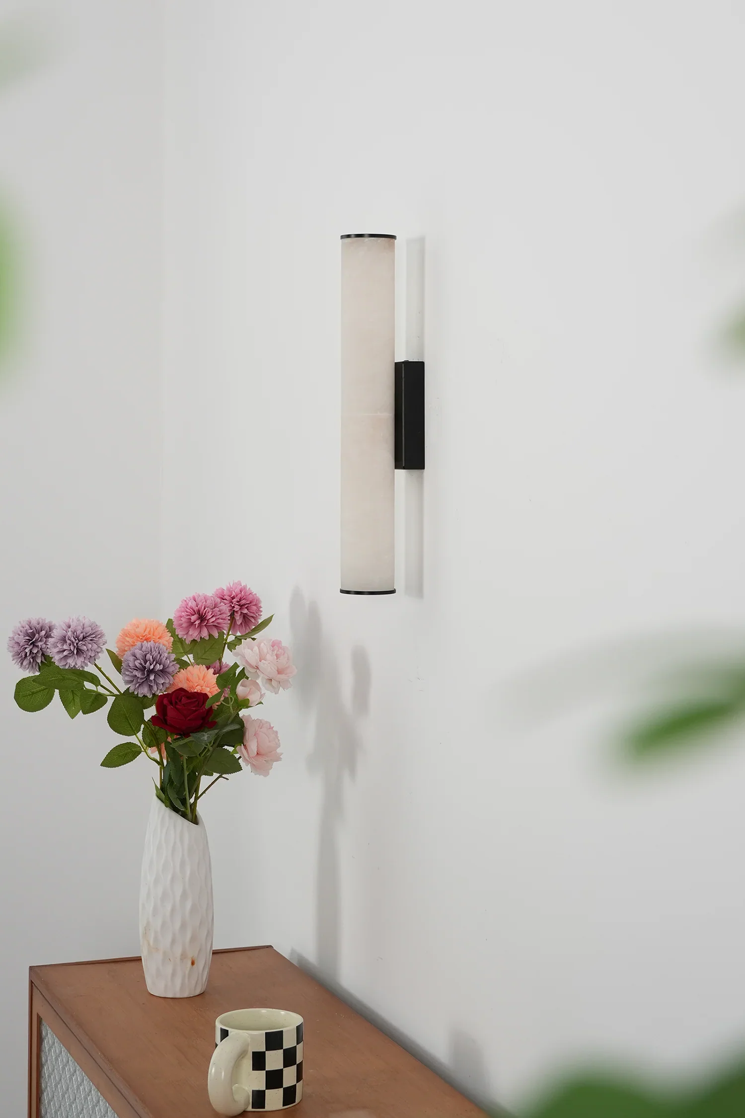 Cylindrical Callisto Alabaster Wall Lamp - Image 18