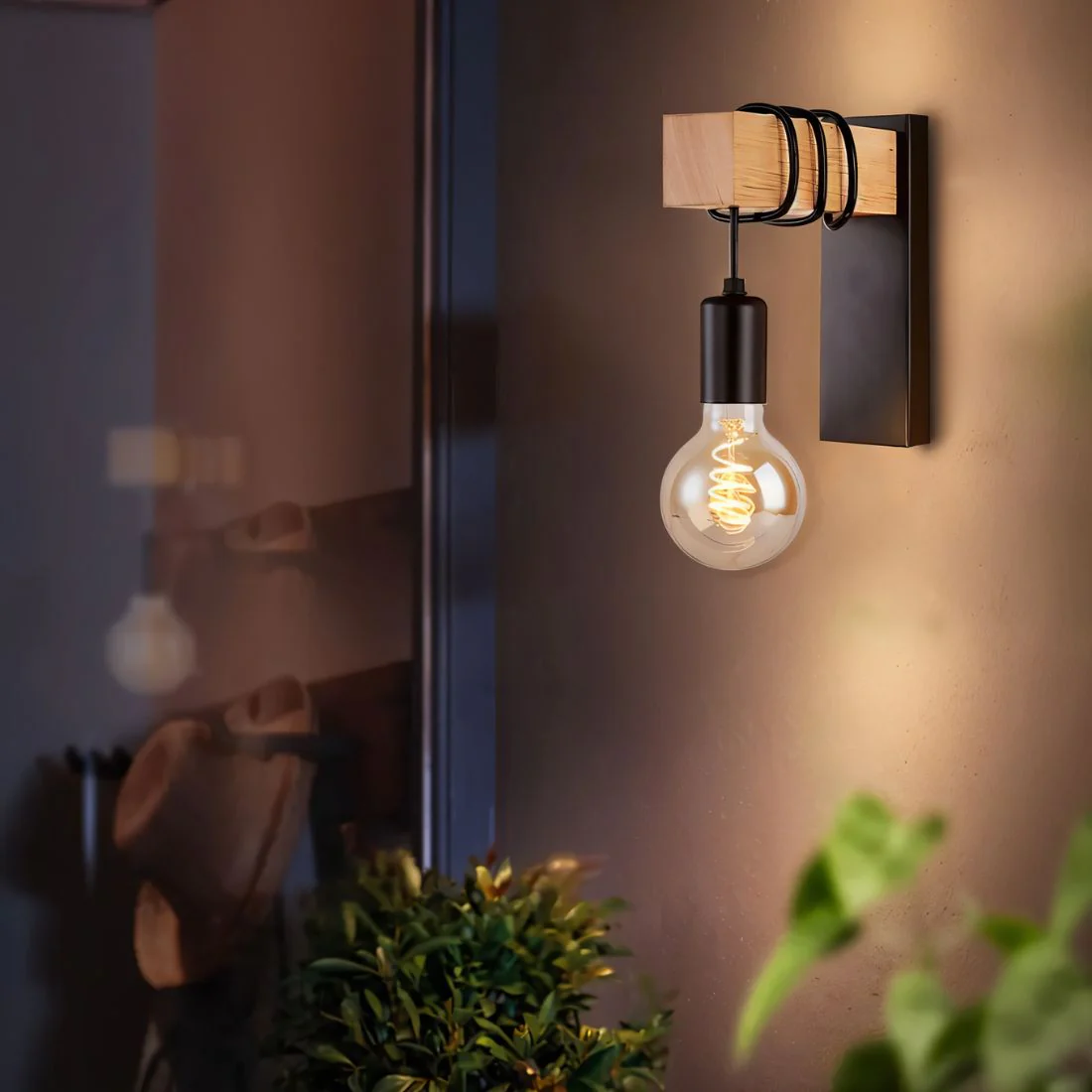 Dewar Wall Lamp - Image 4