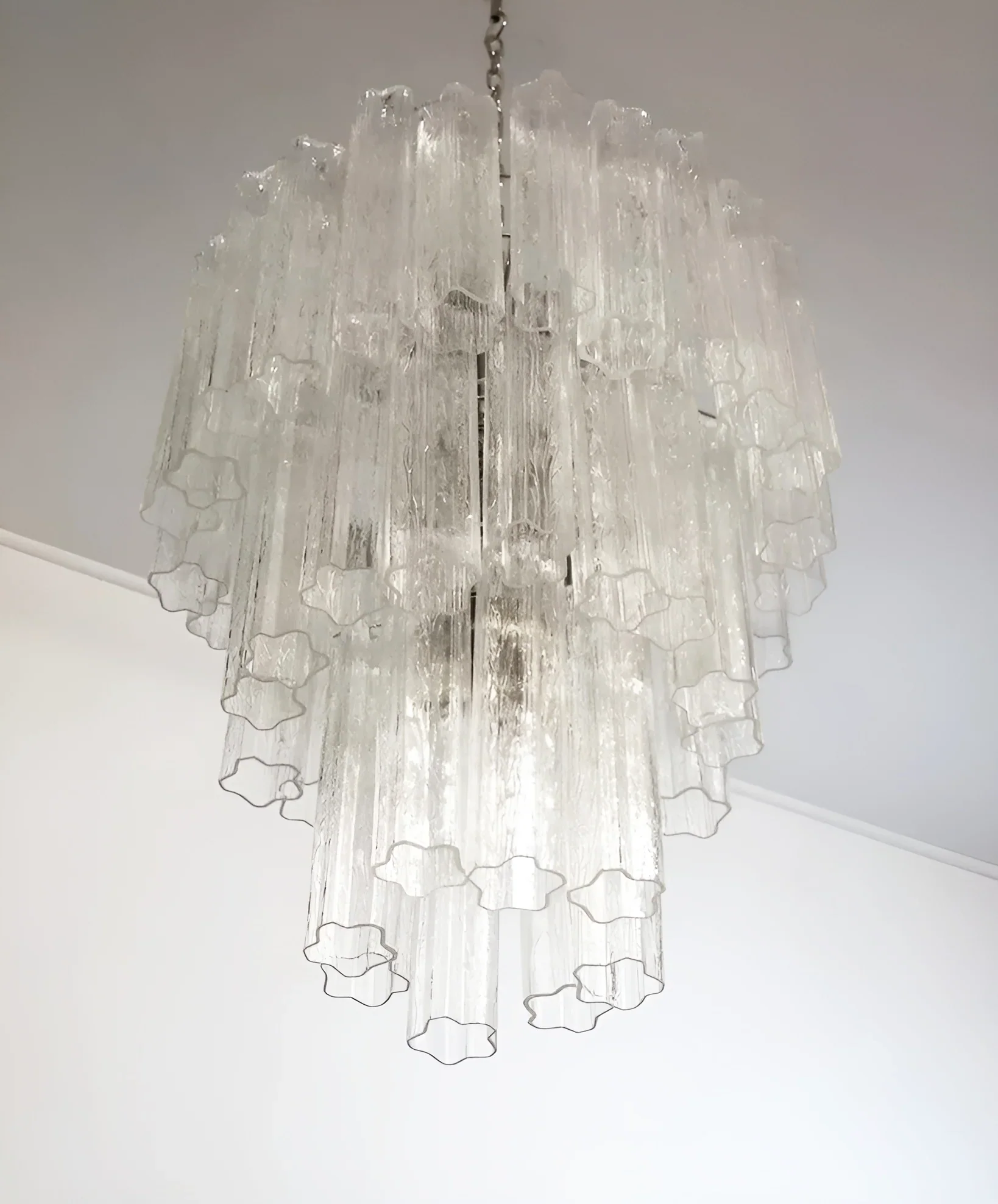 Elegant Transparent Murano Glass Tube Chandelier - Image 12