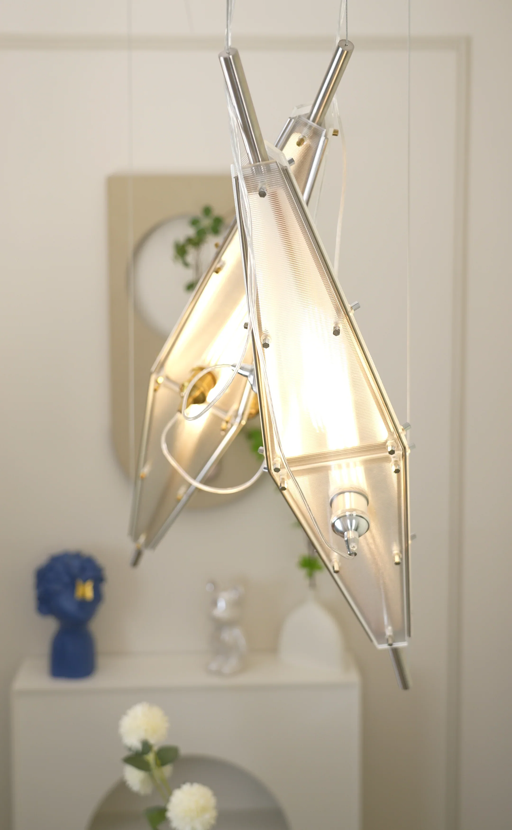 Fragment Modern Acrylic Pendant Lamp - Image 4