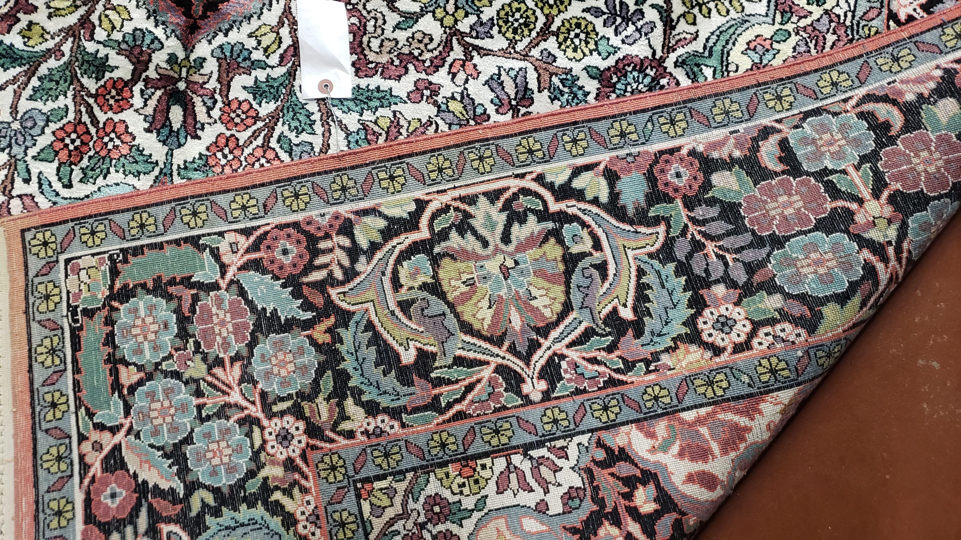 Indian Kashmiri Silk Rug 6x10, Ivory, Floral Medallion - Image 10