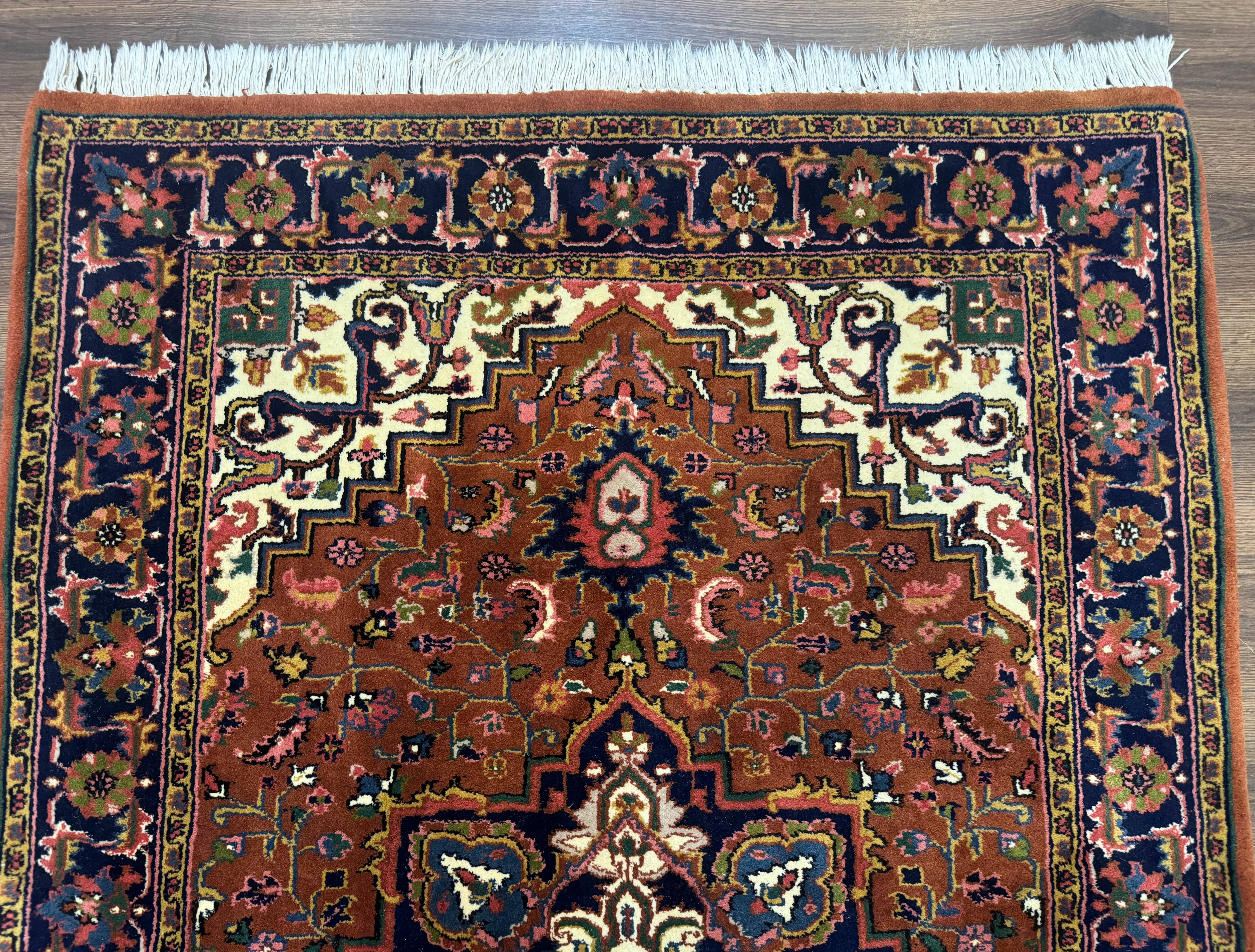 Indo Persian Heriz Rug 4x6, Rust Red Navy Blue and Cream - Image 3