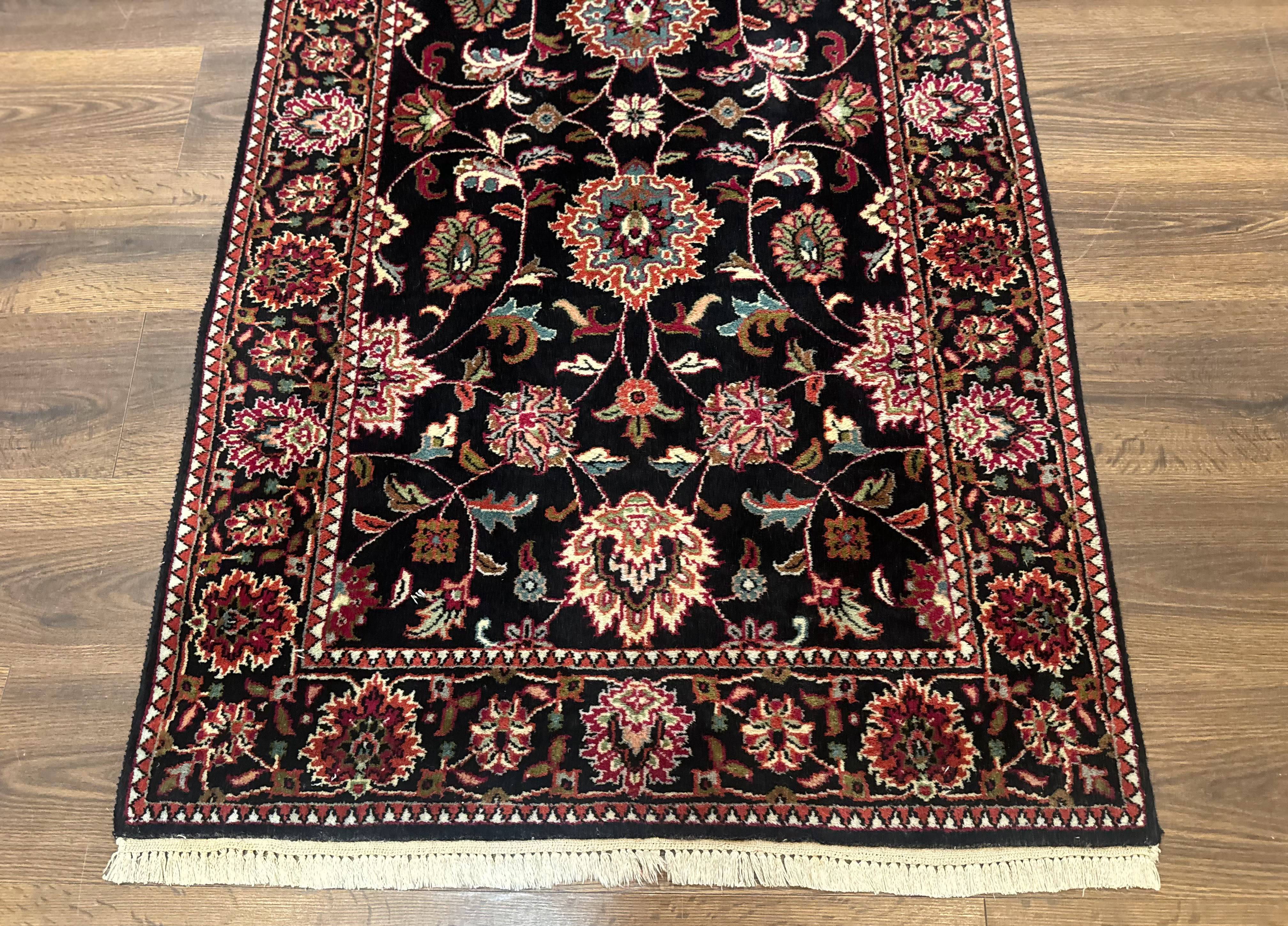 Indo Persian Sarouk Rug 3x5, Black Traditional Oriental Carpet - Image 5
