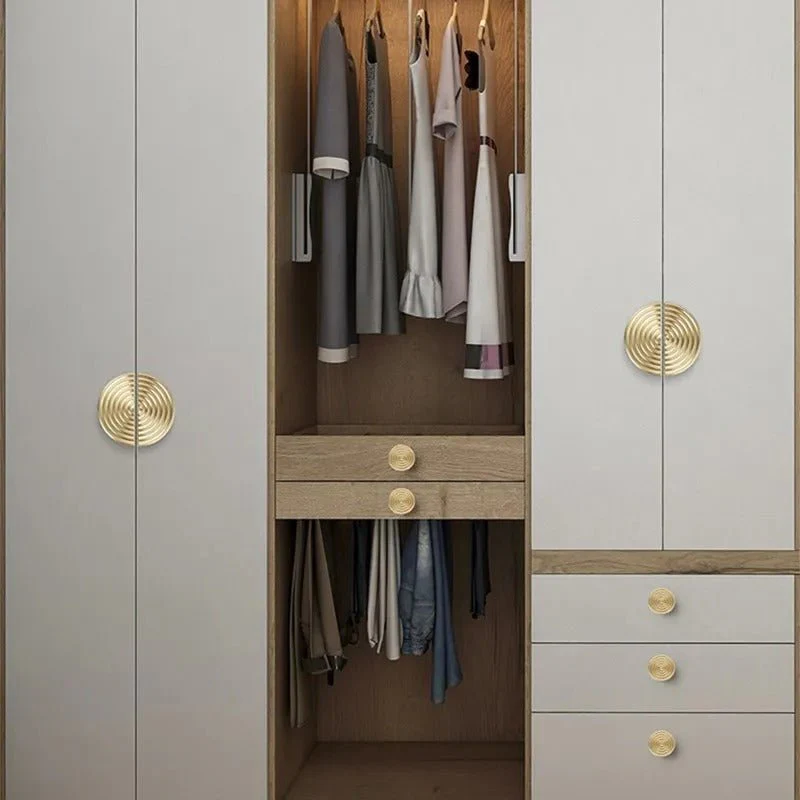 Koinob Knob & Drawer pull - Image 3