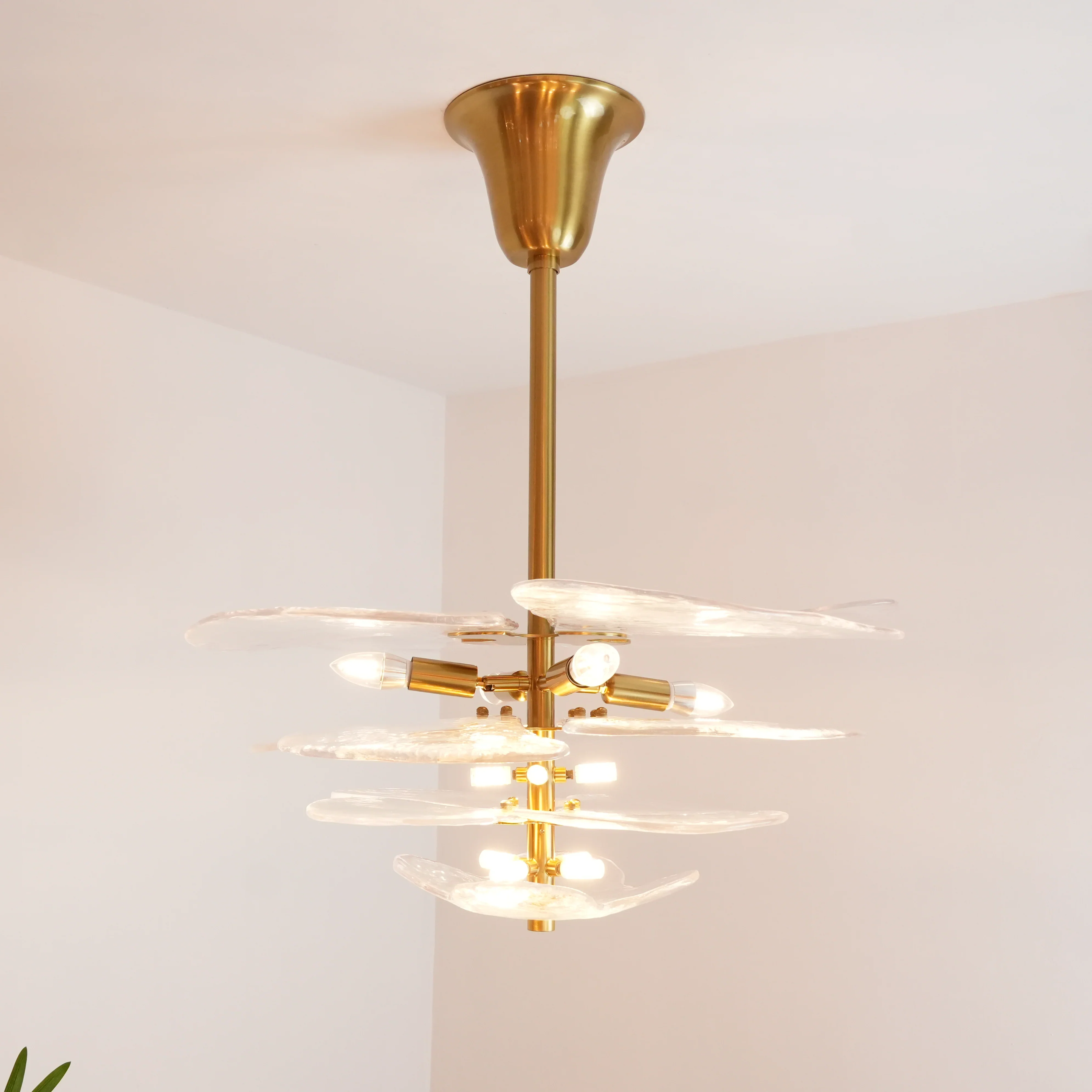 Leaf-Shaped White Textured Glass Chandelier - Image 8