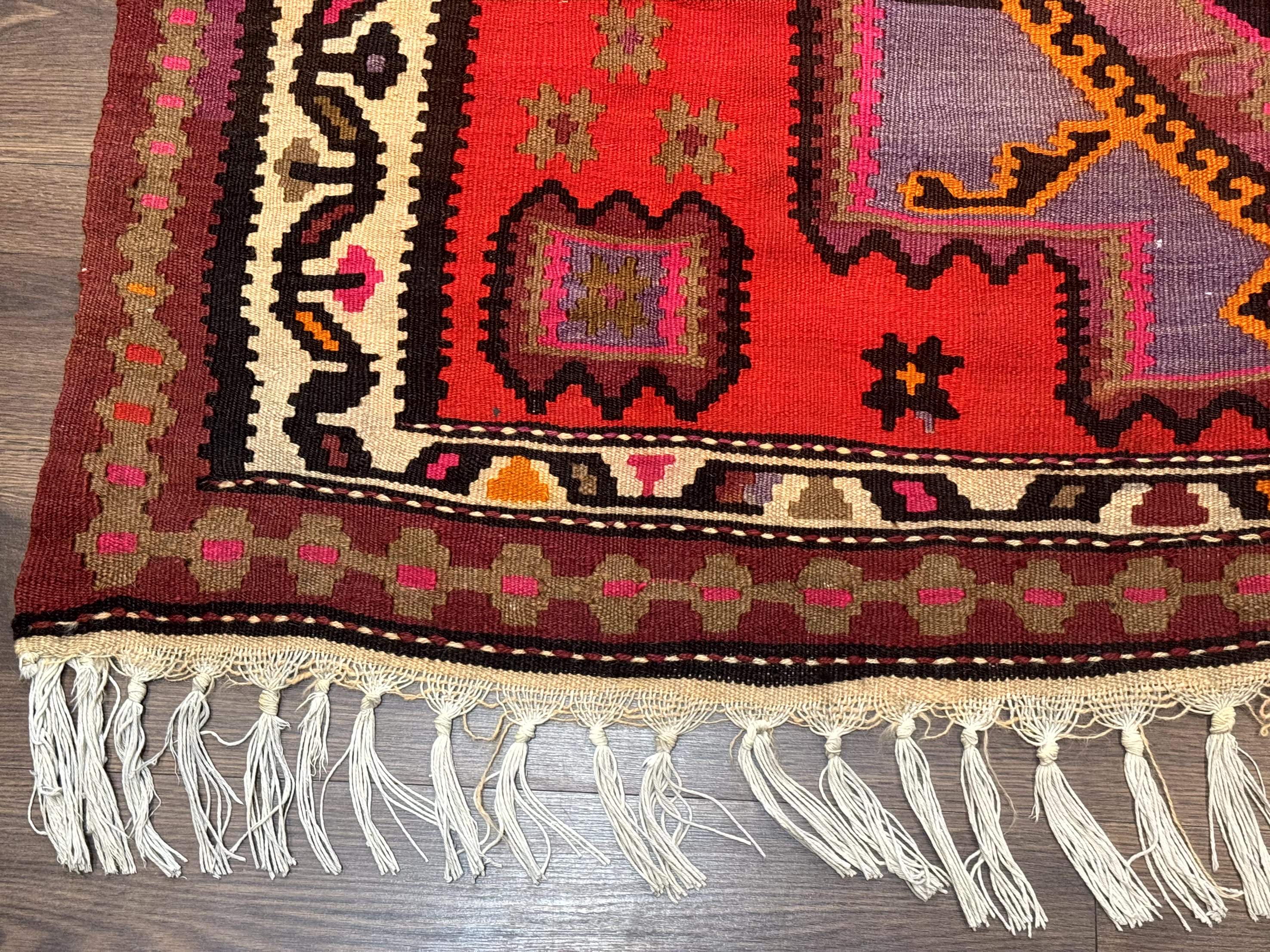 Persian Kurdish Zarand Kilim Rug 5x9, Red, Geometric Medallions, Wide Runner - Image 8