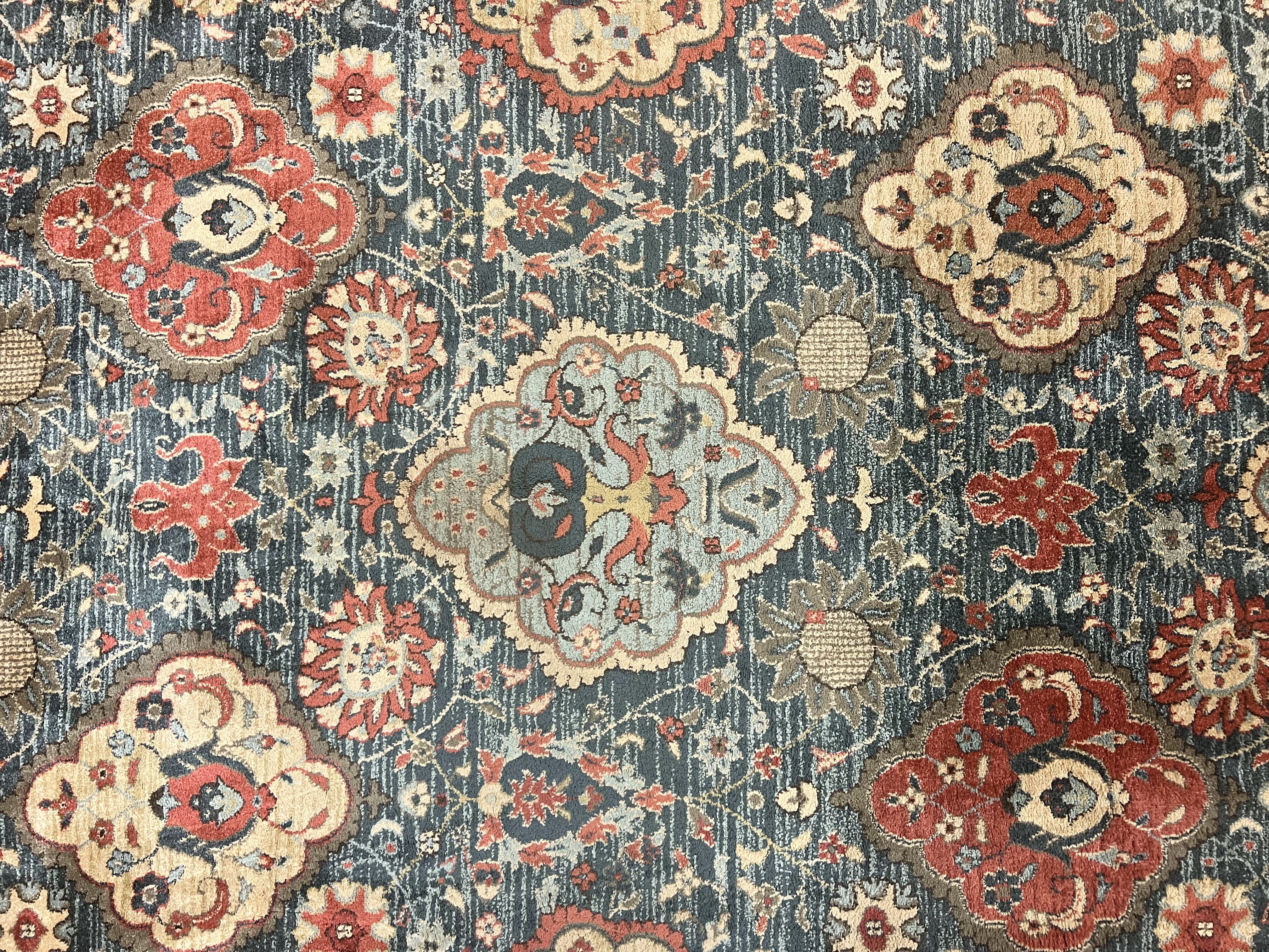 Safavieh Rug 8x11, Mahal Persian Carpet, Navy Red - Image 5