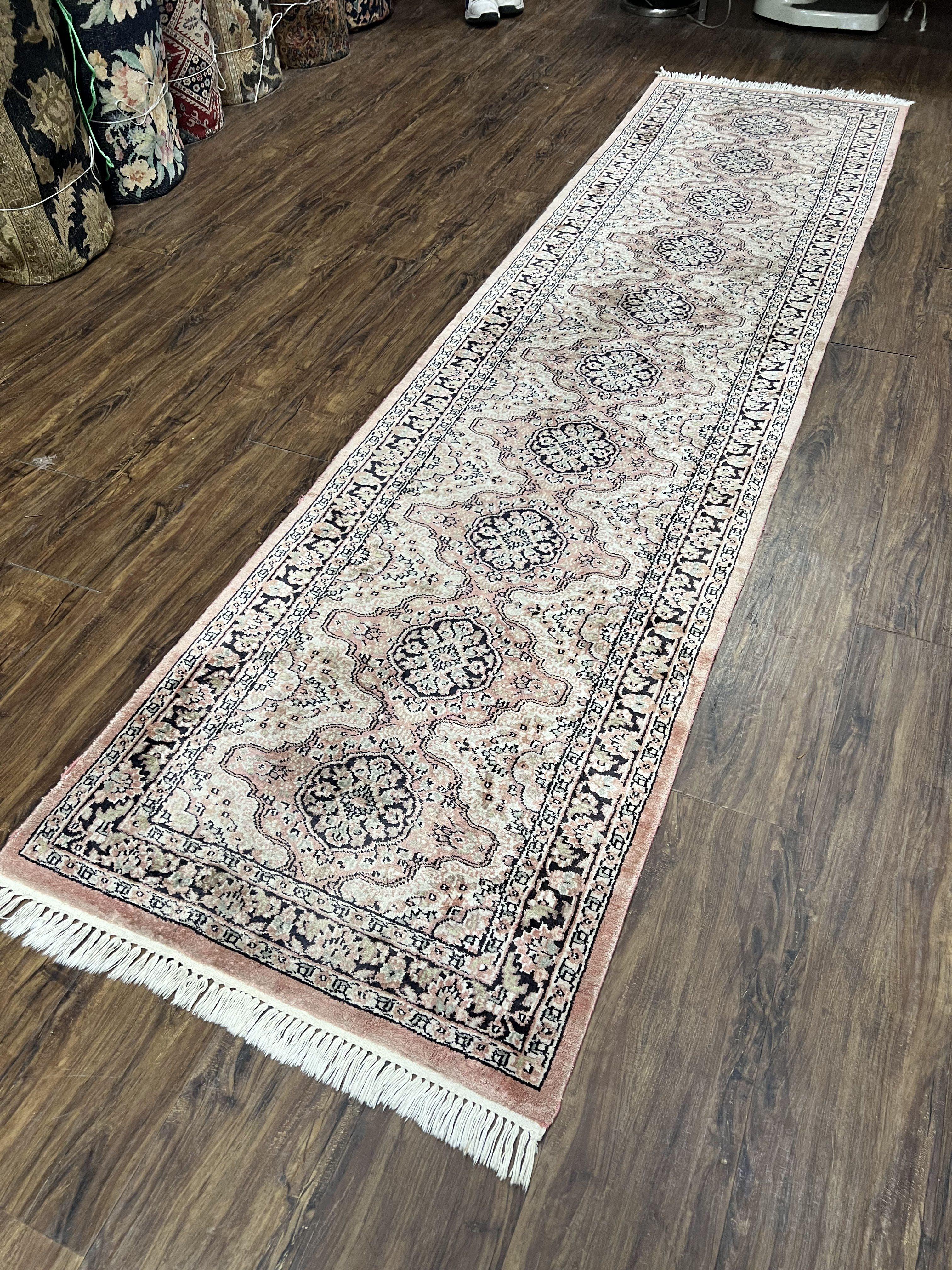 Silk Kashmiri Runner 2.7 x 10 ft Vintage Rug, Ivory Pastel Pink, Hand-Knotted Vintage Runner, Hallway Carpet, Indian Rug Medallion Runner - Image 2