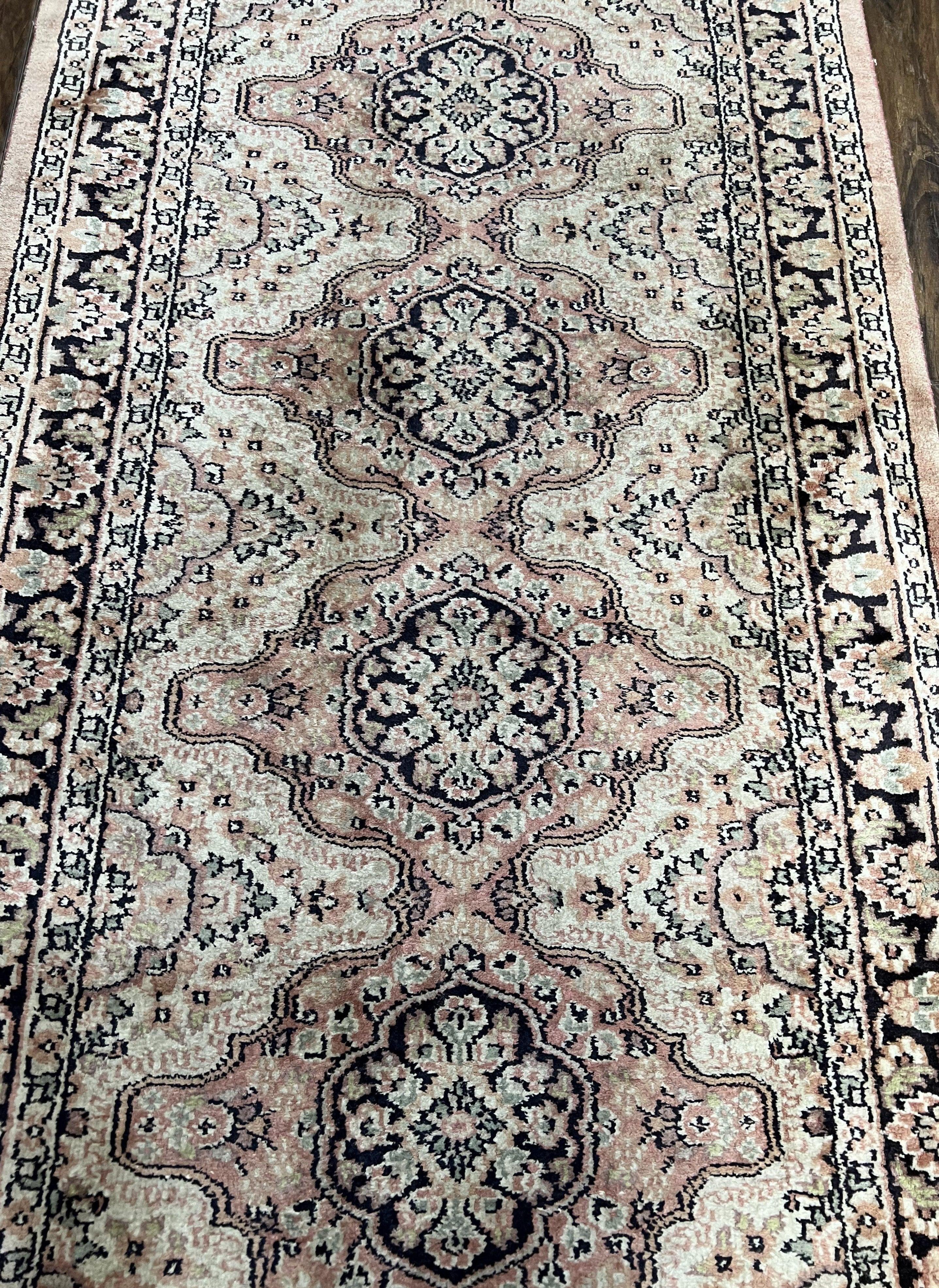 Silk Kashmiri Runner 2.7 x 10 ft Vintage Rug, Ivory Pastel Pink, Hand-Knotted Vintage Runner, Hallway Carpet, Indian Rug Medallion Runner - Image 5