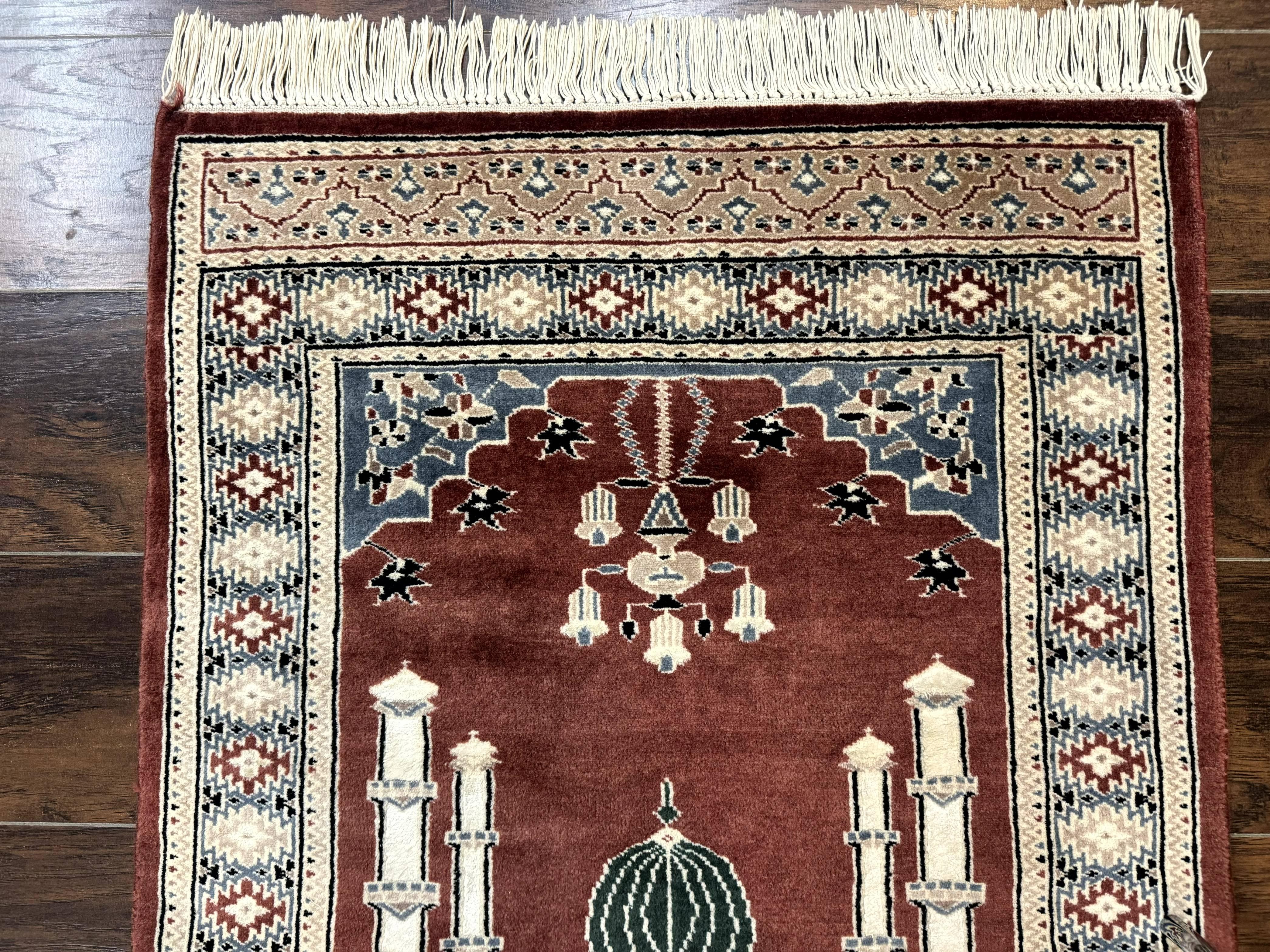 Small Pakistani Bokhara Prayer Rug 2.7 x 4 - Image 6