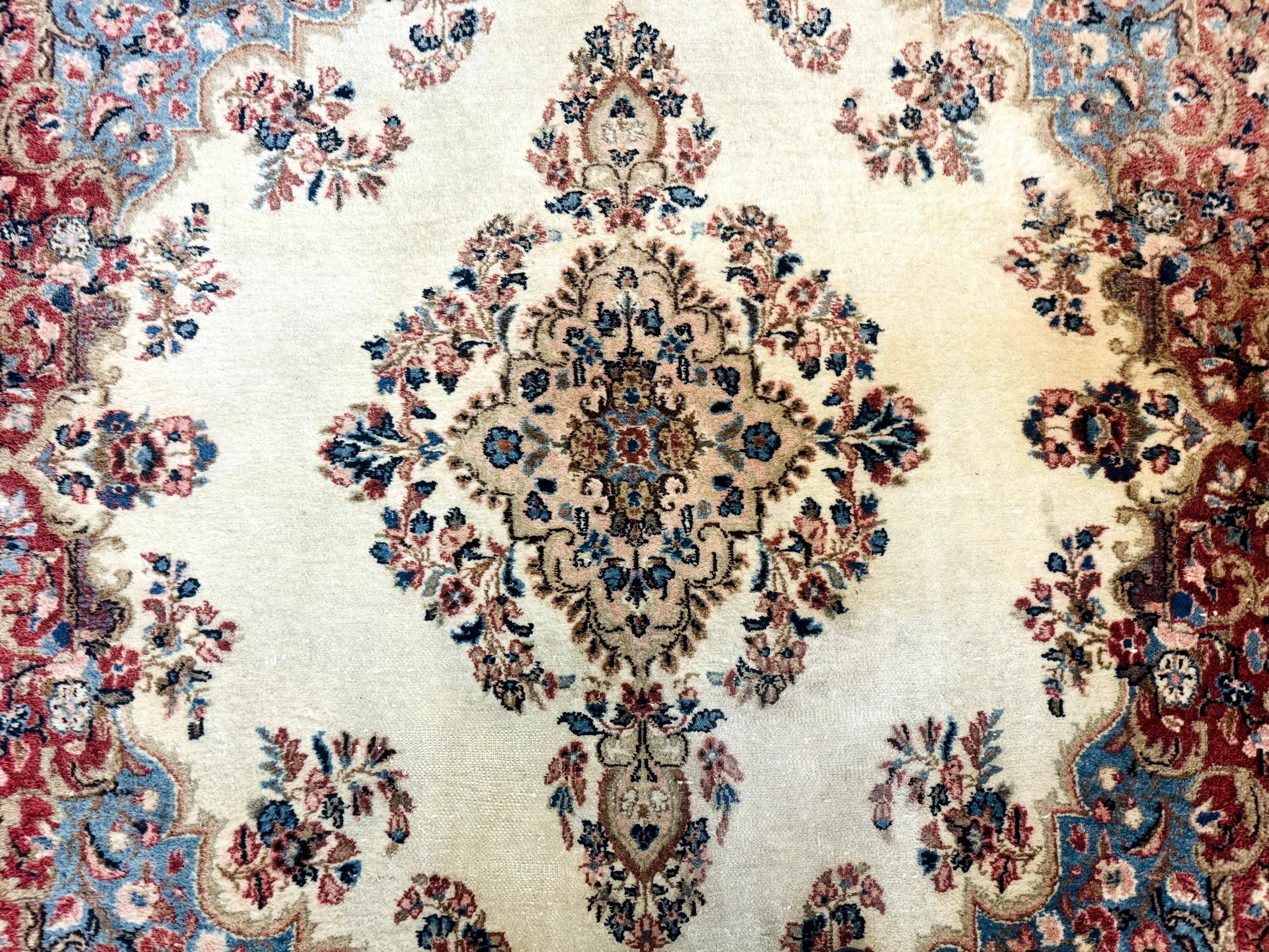 Square Persian Kerman Rug, Beige/Cream and Light Blue, Traditional Persian Rug, 5.5 x 5.5 ft - Image 4