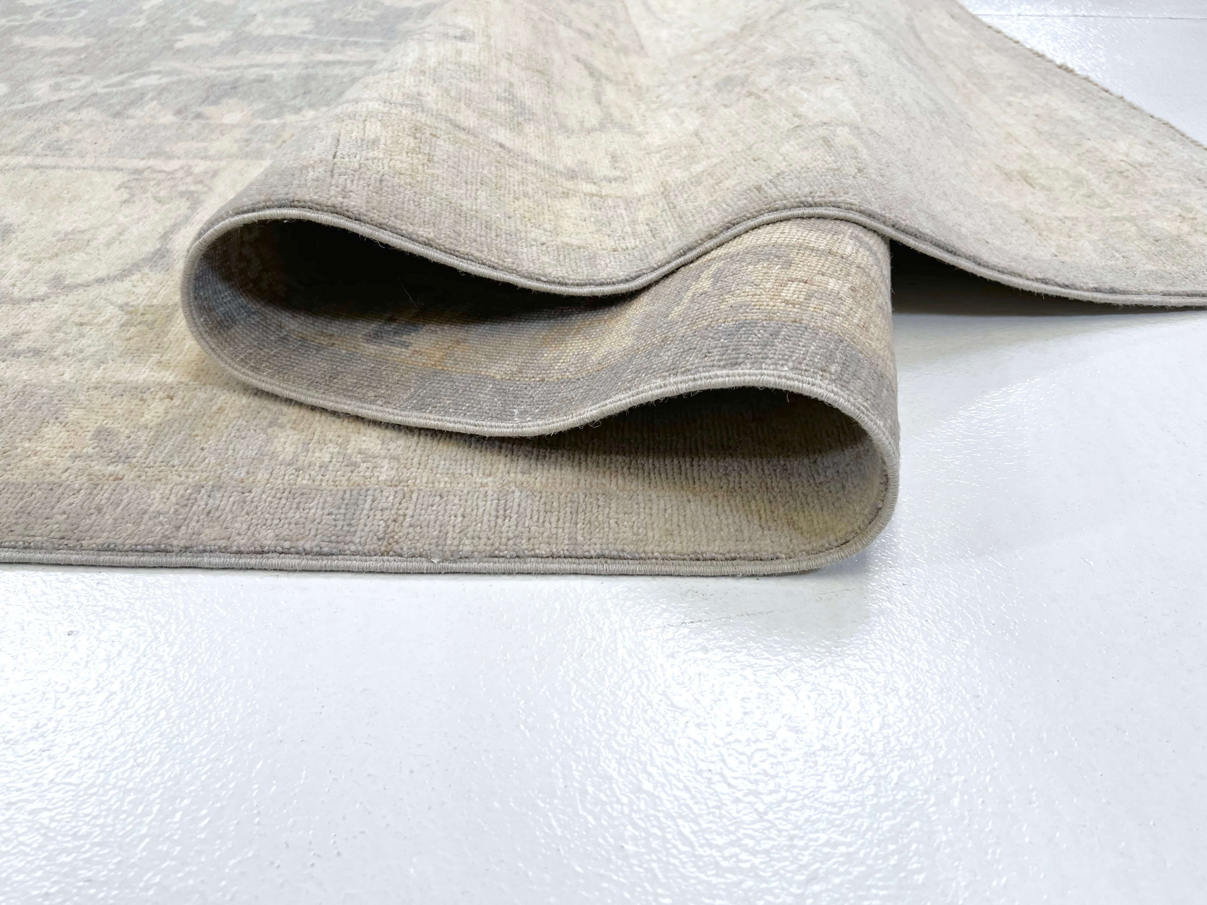 WhiteWash Chobi 10'00" x 13'05" lt.gry/ivo - Image 4